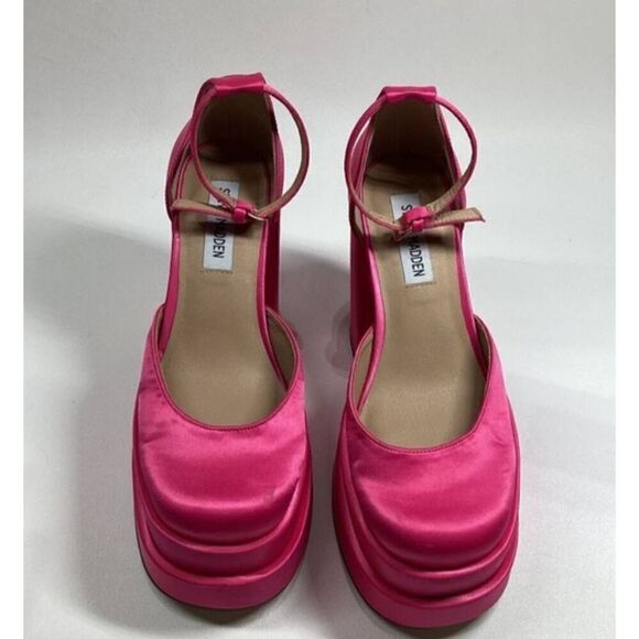 Steve Madden Charlize Satin double platgorm pumps in hot Pink - Picture 2 of 14